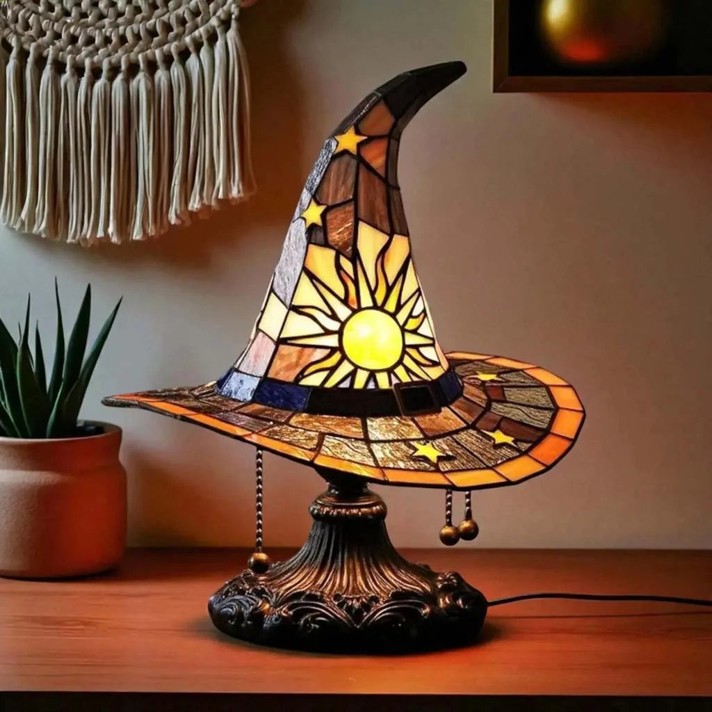 🔥Stained Glass Witch Hat Lamp, Halloween LED Desk Light for Home Bar Cafe Decor, Vintage Table Lamp, Housewarming Gift
