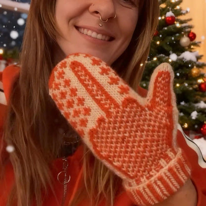 🔥LAST DAY 50% OFF - 🎅The "Naughty List" Mittens | Cozy Knit with a Hidden Attitude🖕✨